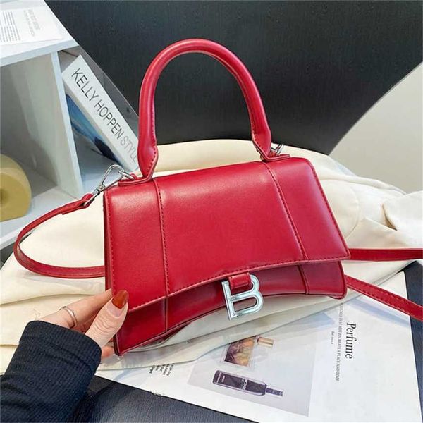 

21% off 2023 fashion handbag small design for women's new spring/summer one shoulder crossbody handbag with high crocodile pattern hour
