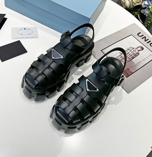 

sandals slipper classic ladies luxury summer ladies slippers famous designer vintage rubber roman shoes beach fashion triangle round toe mul, Black