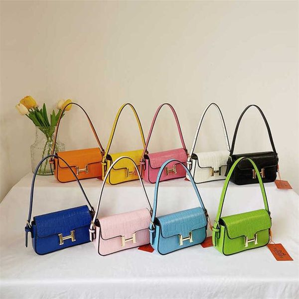 

19% off 2023 fashion hand bag women's new simple fashion portable shoulder messenger button small square bags