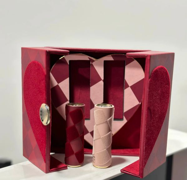 

2023 new european and american fashion selling charming womens lipstick sample five piece gift box with 02
