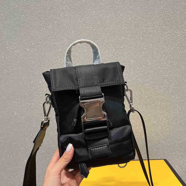 

designer bag crossbody shoulder bags cute mini nylon handbag fashion women men phone bag messenger wallet 220908