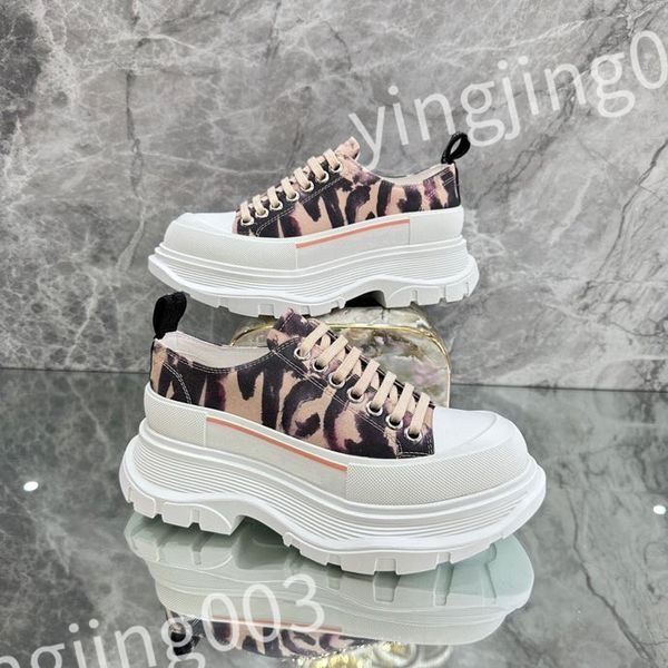 

2023 new luxurys designer womans shoe leather lace up men fashion platform sneakers white black mens womens casual shoes