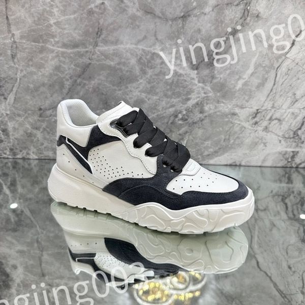 

2023 new luxurys designer woman shoe leather lace up men fashion platform sneakers white black mens womens casual shoes