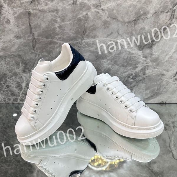 

2023 new luxurys men shoes office sneakers mens flats designer man running outdoor sports design lady sneaker platform, Black