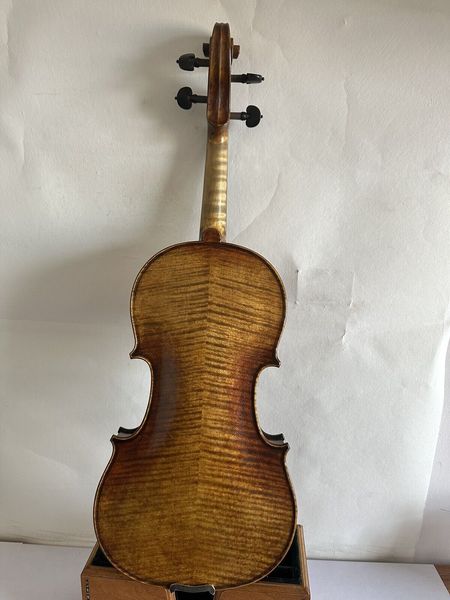 

4/4 size violin solid flamed maple back spruce hand carved nice sound k3172