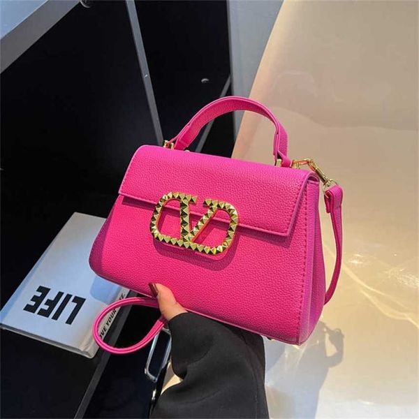 

19% off 2023 handbag new single cross shoulder small square handheld bag women's texture factory goods fashion match candy