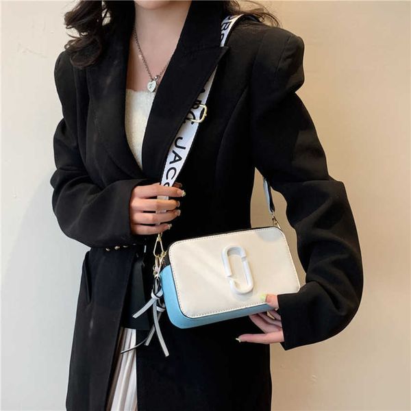 

50% off 2023 handbag spring/summer new s popular and able wide strap single shoulder crossbody fashion versatile small square bag