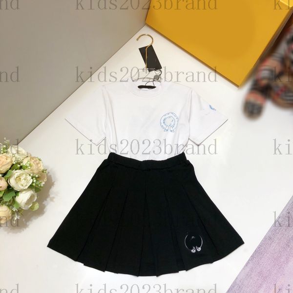 

designer girls white skirts sets 2023ss summer children t shirts with short skirts two pieces sets brand kids sports dresses fashion kids tr