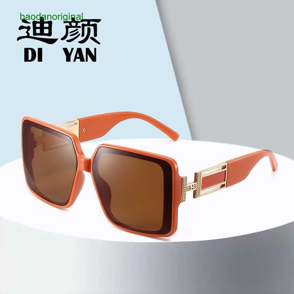 

hemres designer sunglasses the same type of large frame fashion men and women ocean film sunglasses box ins glasses, White;black