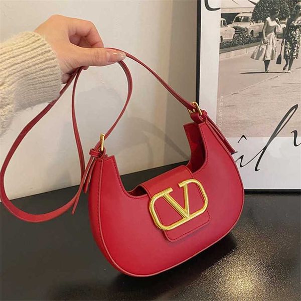 

15% off 2023 handbag women's one shoulder dumplings leisure cute baobao winter new fashion style girls' bag
