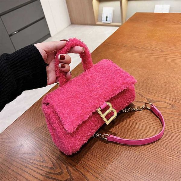 

30% off 2023 fashion handbag plush women's autumn/winter new simple and fashionable lamb hair handheld one shoulder crossbody western a
