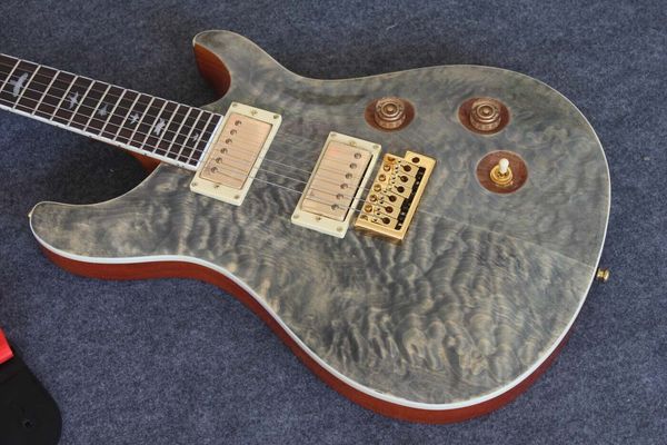 

new customization 6-string electric guitar, maple padded jacket, gold hardware,