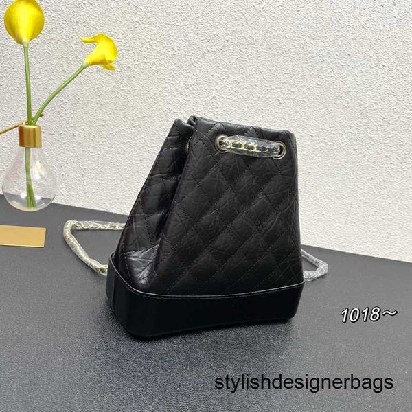 

vintage womens classic quilted backpack bags gabrielle drawstring black craquelure aged gold silver metall hardware matelasse chain shoulder