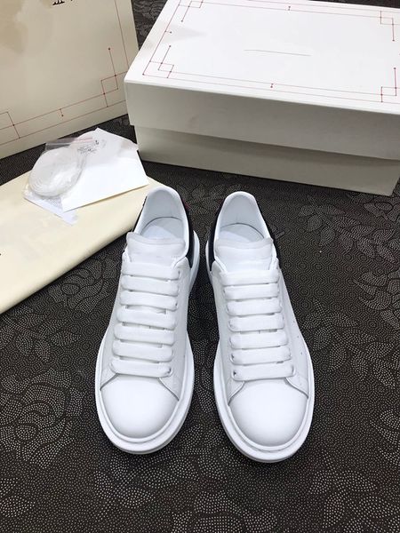 

new luxury casual shoes classic men women calfskin shoes ceilingvintage sneakers reflective sneaker print leisure shoes 0426, Black