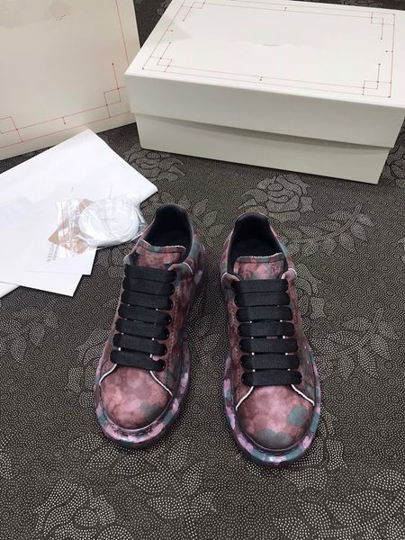 

2023 new luxury designer woman's shoe leather lace up men fashion platform sneakers white black mens womens casual shoes 0426