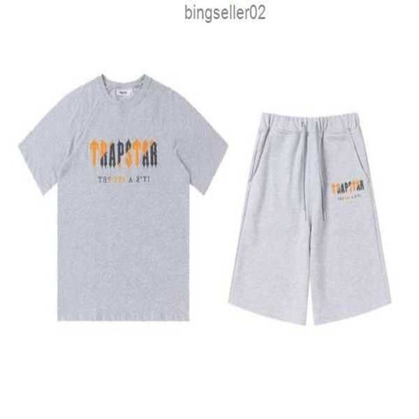 

mens t-shirts trapstar t designer shirts short sleeve tee sportpant pant print letter luxury sports fashion cotton cord hcm, Gray