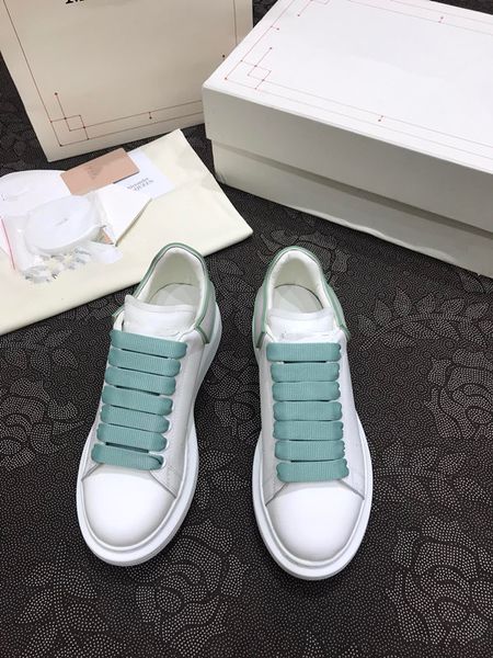 

new luxury designer casual shoes classic men women calfskin shoes vintage sneakers reflective sneaker 0426, Black