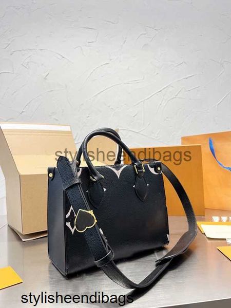 

totes onthego pm totes luxurys designers bags handbags highquality ladies chain shoulder genuine leather purse embossing crossbody bag the t