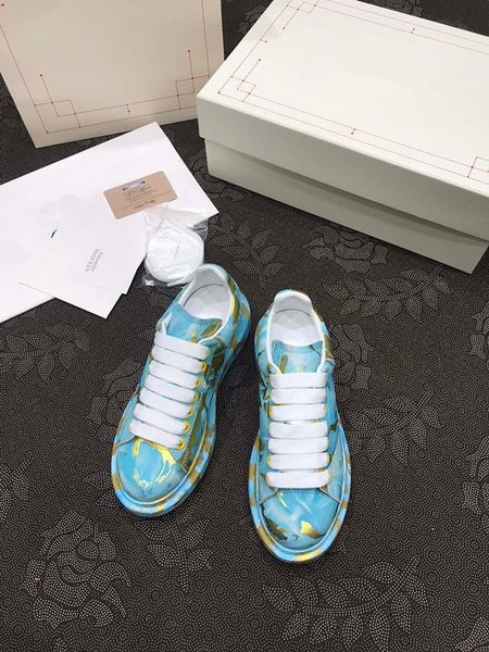 

2023 designer woman's shoe leather lace up men fashion platform sneakers white black mens 0426