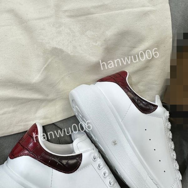 

new luxury designer shoes men womens white luxury designer sneaker lace up genuine leather sneakers fashion women casual designer sneaker202, Black