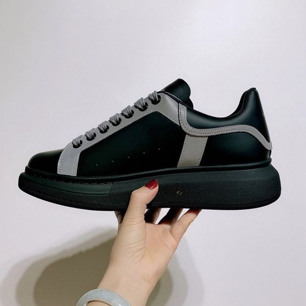 

2023 new luxury casual shoes classic men women calfskin shoes ceilingvintage sneakers reflective sneaker print leisure shoes 0426, Black