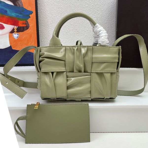 

designer womens handbag leather woven crossbody bag fashion large capacity pleated shoulder bag tote bag handbag mother and son bag 25cm