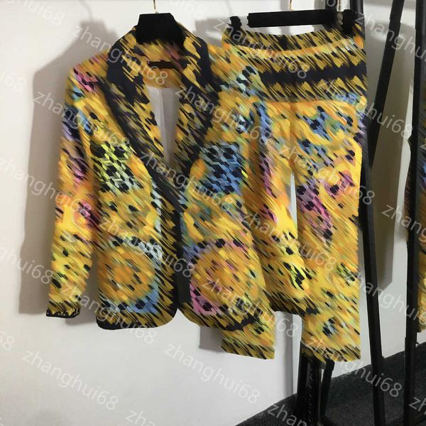 

23ss womens designer clothing women suit f letter retro pattern printed diamond-encrusted decoration suit jacket slim nine-point trousers se, Gray