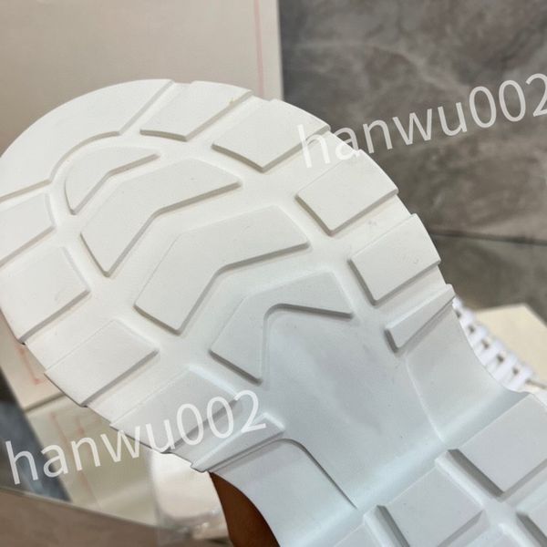 

2023 new luxury calfskin designer shoes sneakers casual shoes boots men women high running trainer vintage trainers, Black