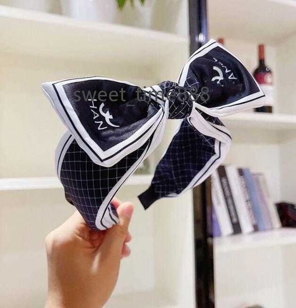 

fashion letter headband cloth wide edge brand designer cross knotted headbands or women outdoor sports headwear hair clip, Silver