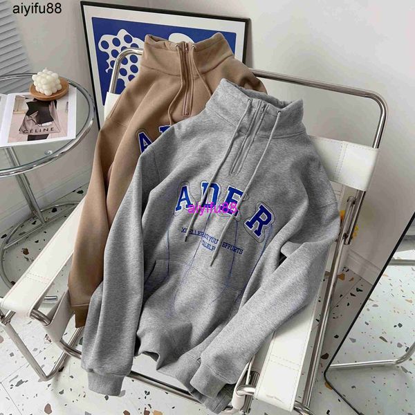 

ader sweater for women 2022 new autumn and winter plush thick lazy tassel embroidery letter short zipper long sleeves, White