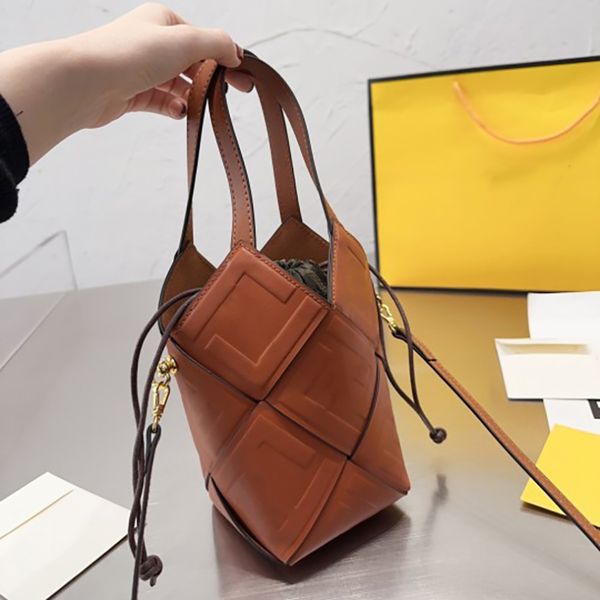 

6 Colours Bucket Bag Vintage Top Designer Shoulder Bags Travel Luxury Crossbody Fashion Large Capacity Cross Body Classic Handbag Shopping Handbags, Red