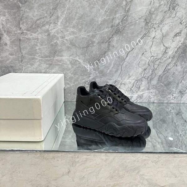 

new fashion designers sneakers camouflage casual shoes stylist mens womens shoes checkered studded flats mesh trainers2023, Black