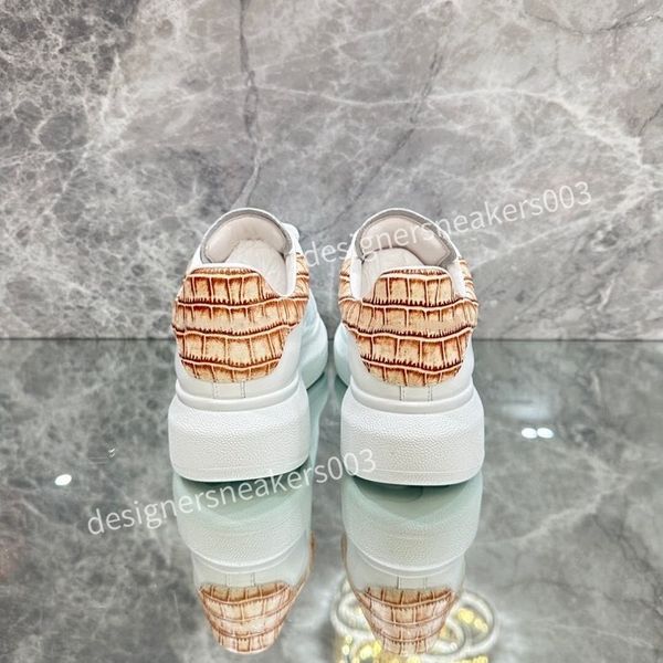 

2023new womens brand casual shoes classic dirty shoes mid double height bottom trainers leather glitter golden quality, Black