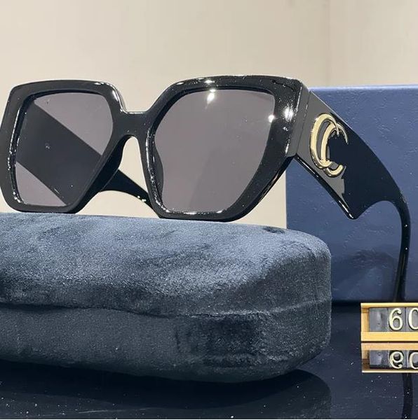 

luxury small frame women's sunglasses square anti radiation men's suc6040 sunglasses pgraphy street pgraphy like g glasses, White;black