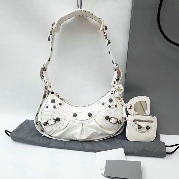 

fashion womens motorcycle bag le cagole genuine leather handbags crossbody half moon clutch designers shoulder bags purses mens luxurys trav