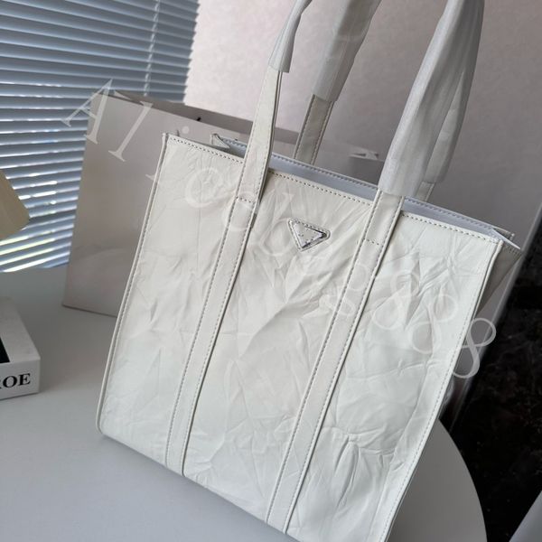 

5a quality p brand triangle logo totes for lady sheepskin soft leather big capacity handbags with 5 color 32cm size fold bags for women good