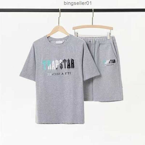 

trapstar london t chest blue white color towel embroidery mens and shorts casual street shirts british fashionfwyafwya 105rmm, Gray