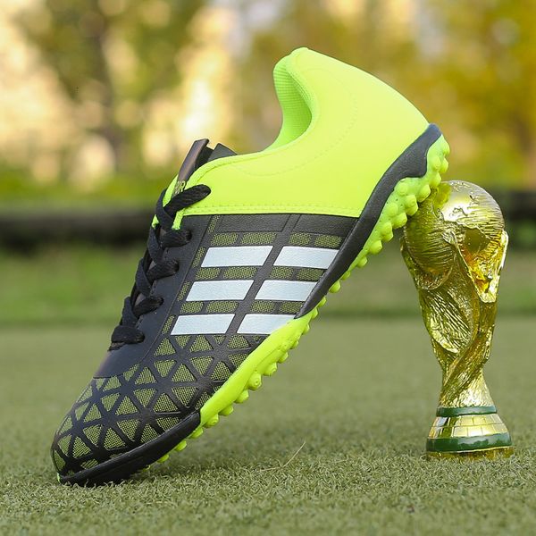

dress shoes soccer society kids non-slip football boots training tf/ag futsal boys chuteira campo sports turf sneakers 230512, Black