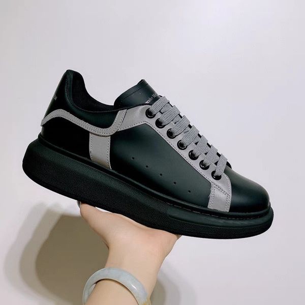 

2023 designer sneakers oversized casual shoes white black leather luxury velvet suede womens espadrilles trainers mens women flats lace up p
