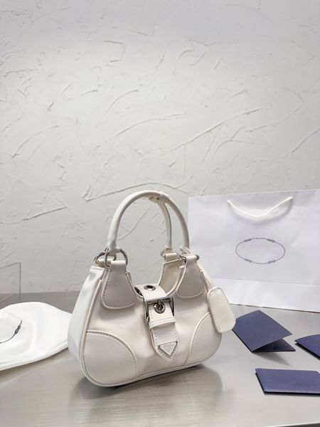 

underarm bag half moon handbag fashion metal chain everything girl one shoulder prana bag tide retro fashion to the extreme