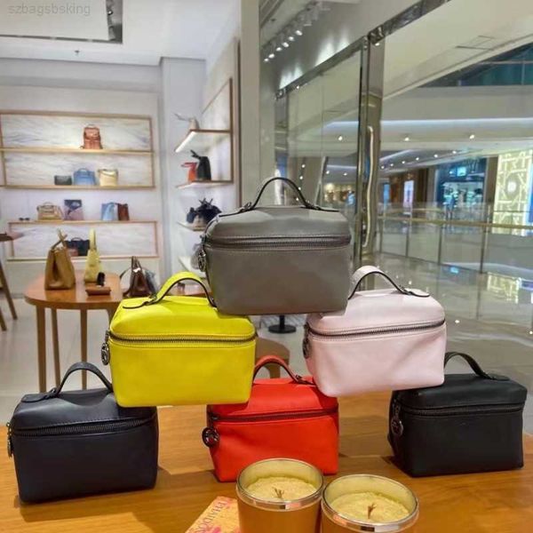 

2023 new hand bag leather retro fashion box of bill lading shoulder dumplings aslant female