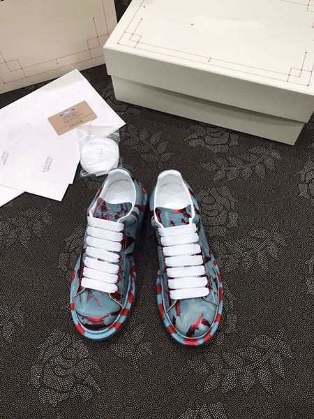

2023 new designer woman's shoe leather lace up men fashion platform sneakers white black mens womens casual shoes 0426