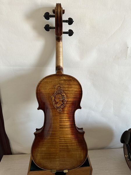 

4/4 violin solid flamed maple back old spruce hand carved the statue k3055