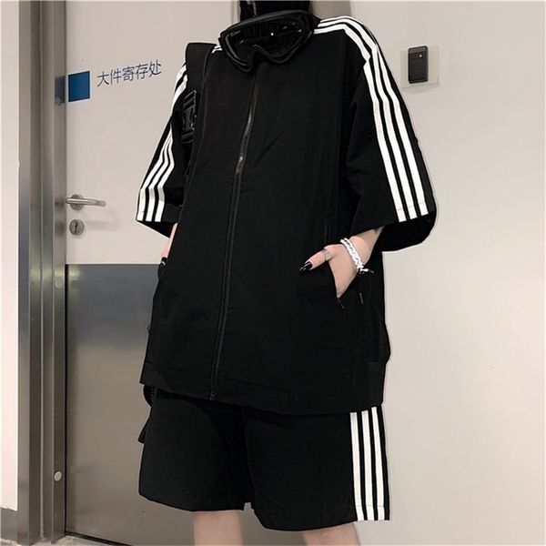 

mens tracksuits sports casual suit twopiece t shirts summer ins loose coat shorts students with short sleeves m2xl 230511, Gray