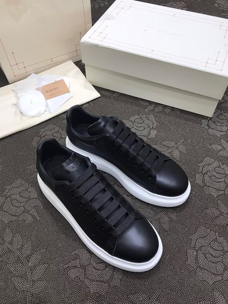 

2023 r woman shoe men fashion leather lace up white black outdoor sports luxury running shoes 0426