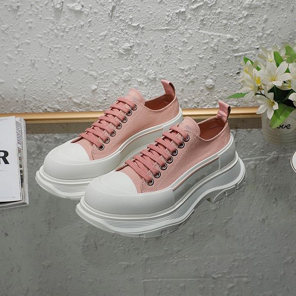 

2023 new r woman's shoe leather lace up men fashion platform sneakers white black mens womens casual shoes 0426