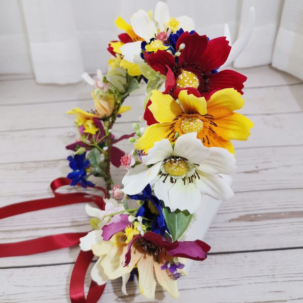 

tiaras gerbera flower crown wreath girls headband wedding hair accessories headdres floral garland bridal headwear 230512, White;golden