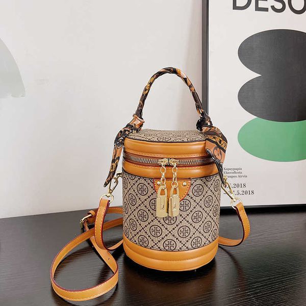 

50% off 2023 handbag silk scarf handheld wealth box new fashion bucket crossbody bag bags live broadcast