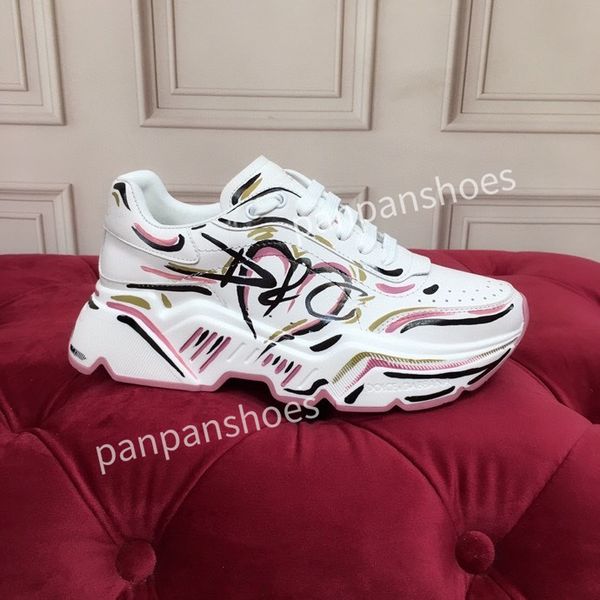 

2023new fashion casual shoes womens mens designer leather lace-up sneakers fashion lady flat running letters shoes platform sneaker, Black