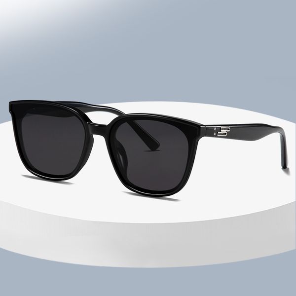

new designer polarized sunglasses for women and mens gradient sunglass sunset color sunshade sunscreen tr90 material with 5 colors glasses, White;black